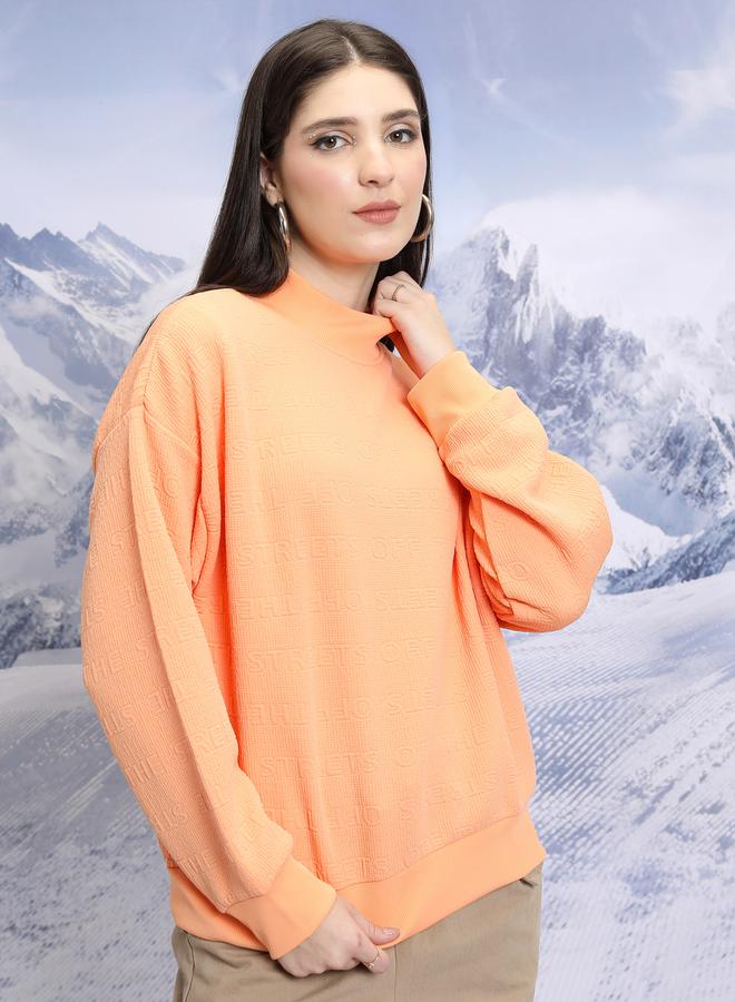 سويت شيرت بياقة عالية وقصة مريحة