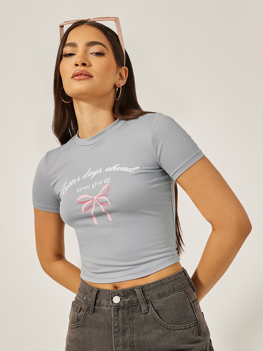 Graphic Print Fitted Round Neck Crop T-Shirt