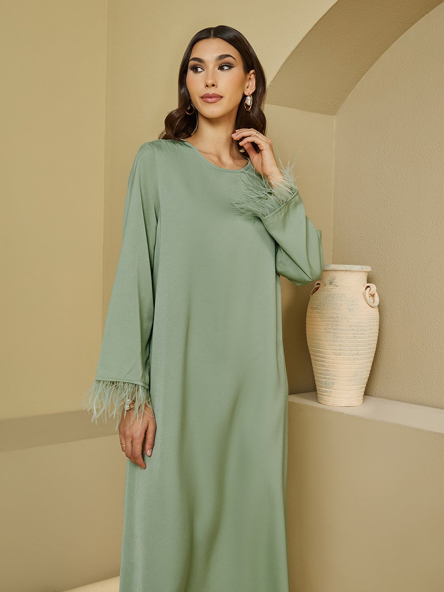Round Neck Jalabiya with Feather Trim On Sleeves 