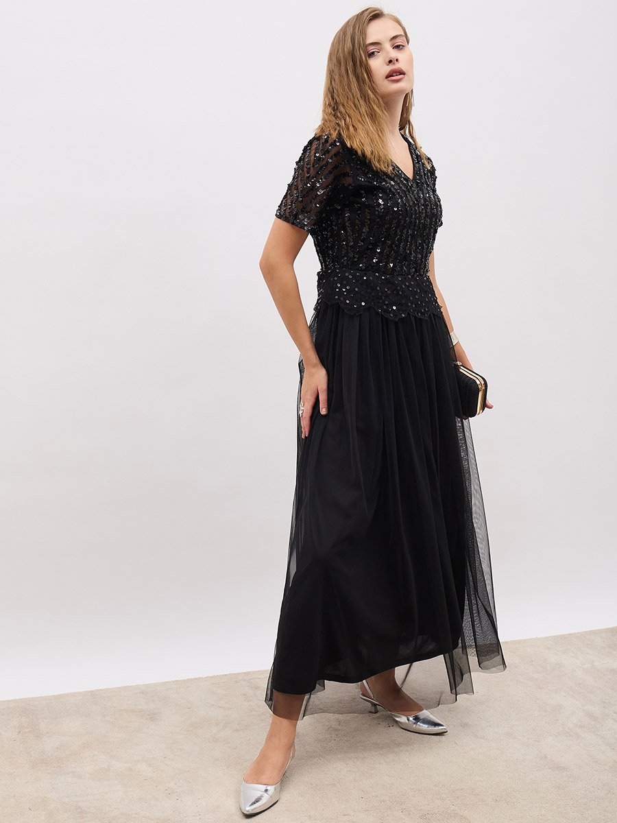 Sequin Embellished Short Sleeves A-Line Maxi Dress