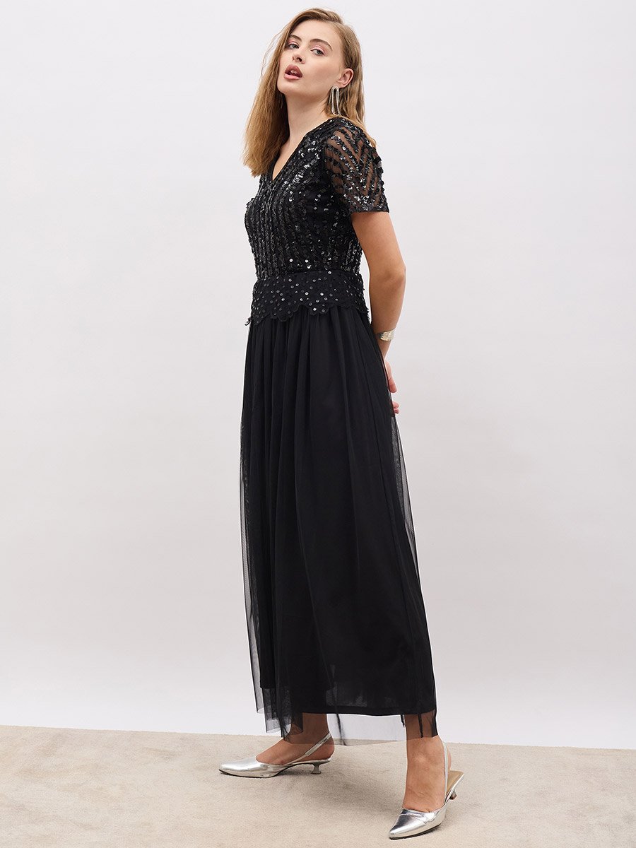 Sequin Embellished Short Sleeves A-Line Maxi Dress