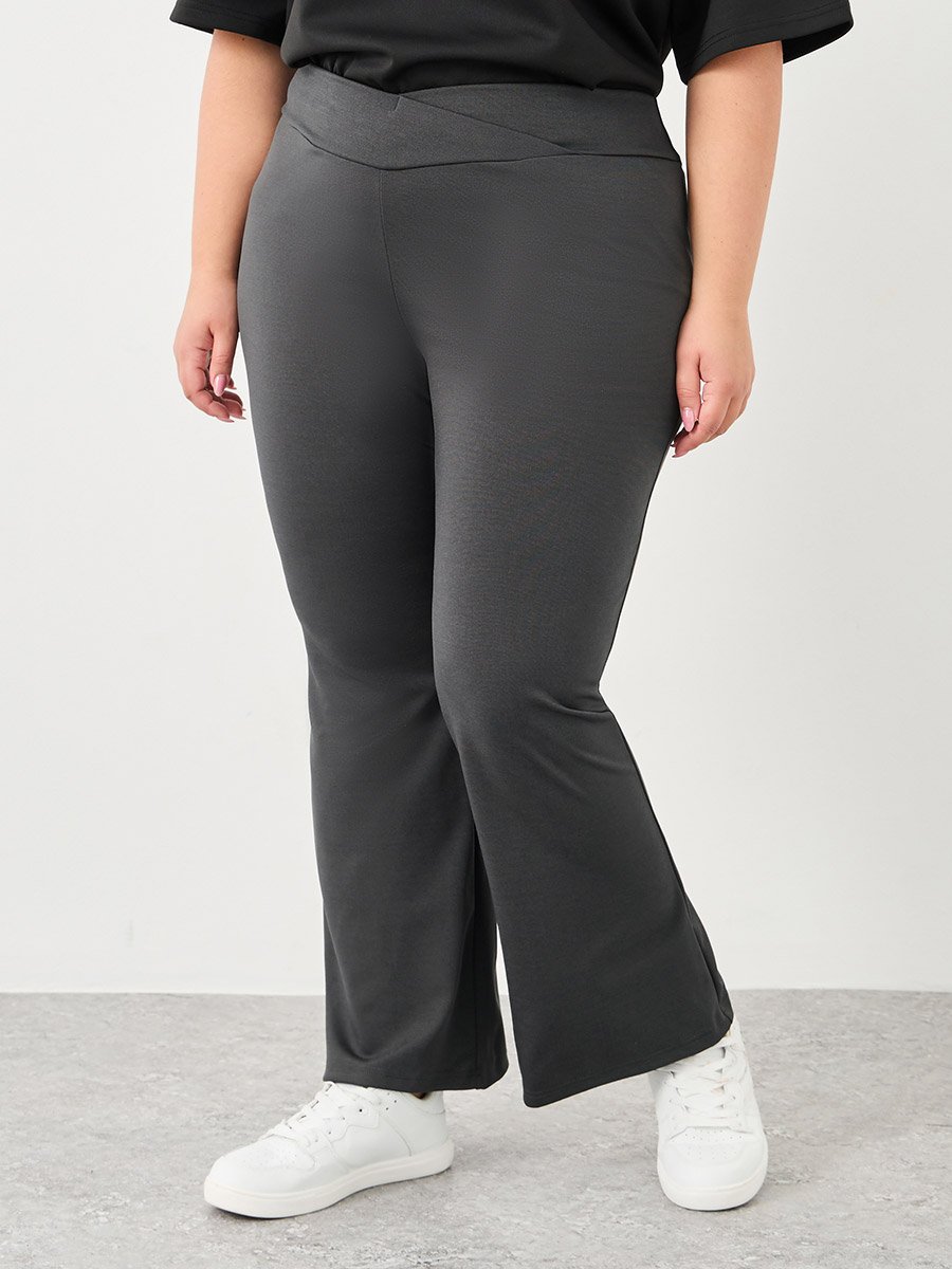 Plus High Rise Flared Pants