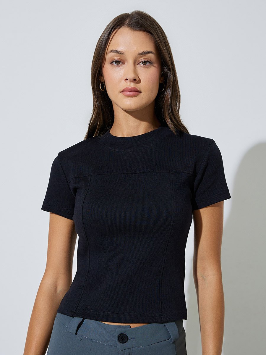 Black Ribbed Round Neck Fitted T-Shirt