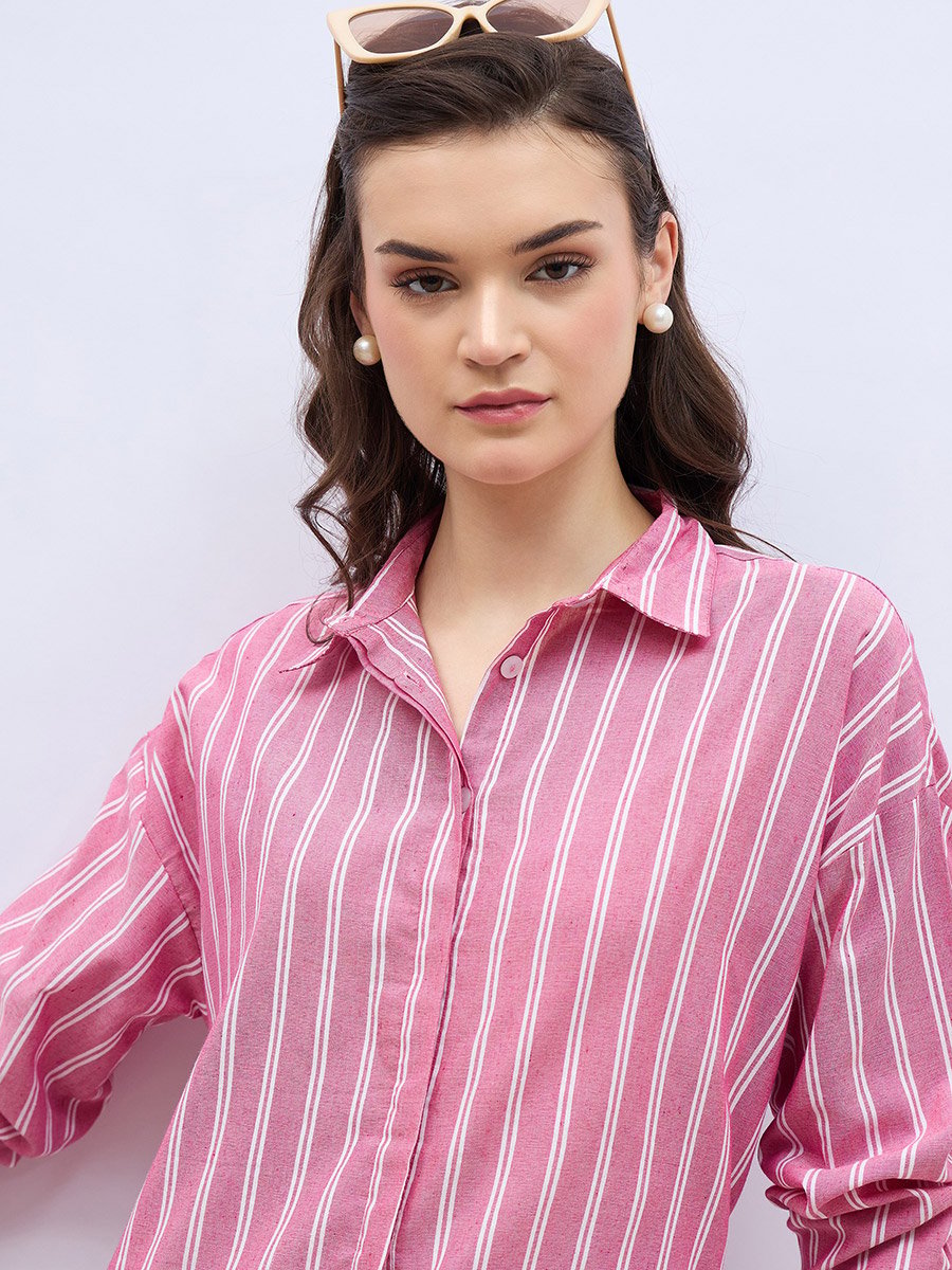 بلوزة فضفاضة بياقة سبريد