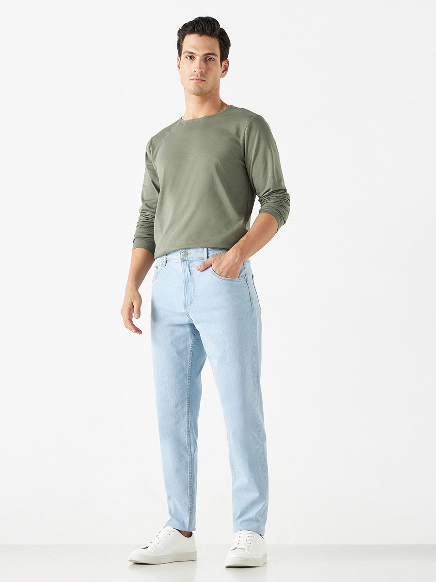 Mid Rise Slim Fit Jeans with Pockets