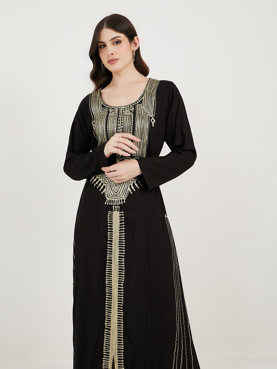 Scoop Neck Rayon Kaftan with Aariwork
