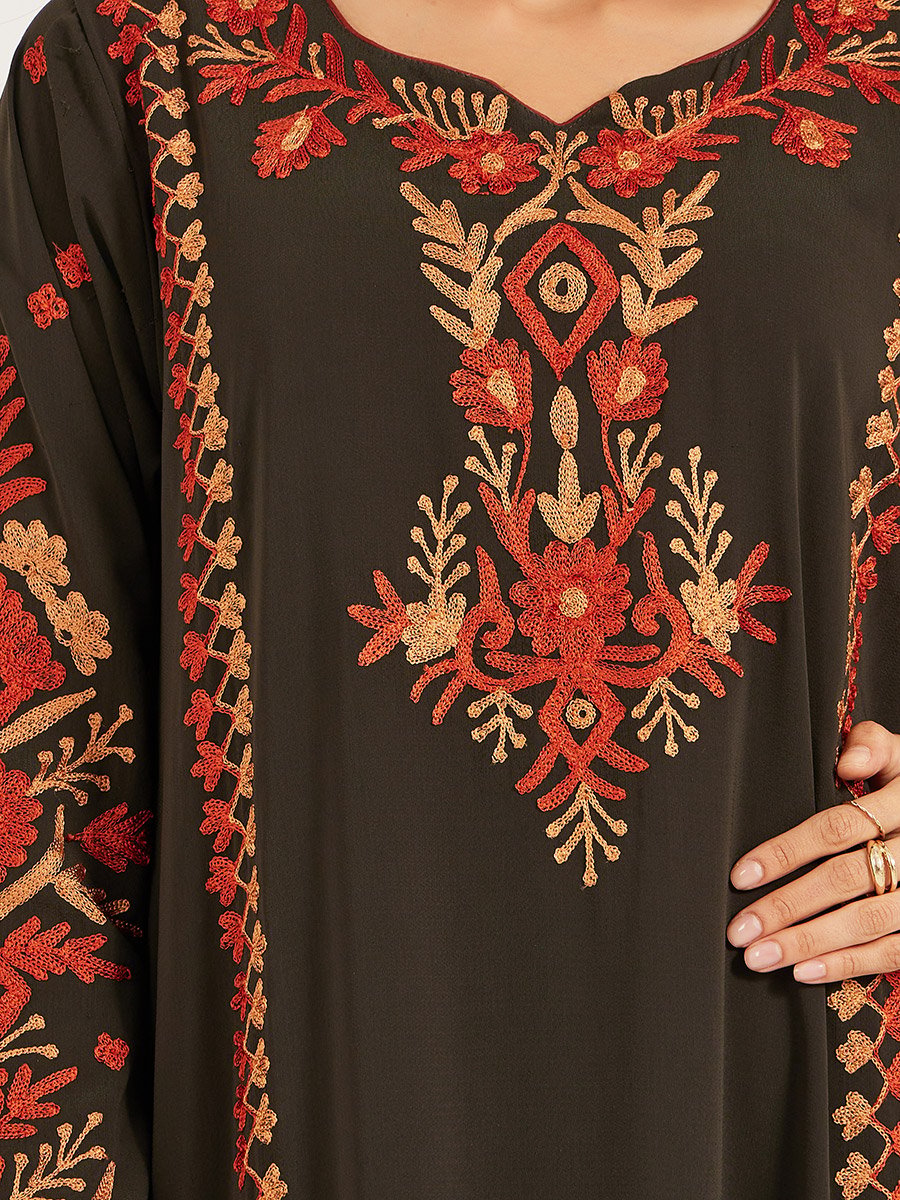 Embroidered Notch Neck Kaftan