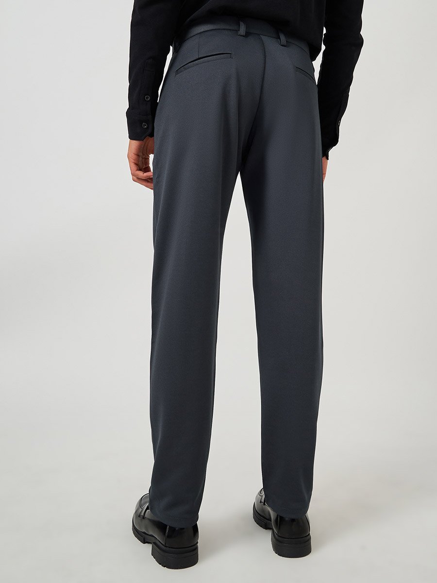 Solid Slim Fit Knitted Pants