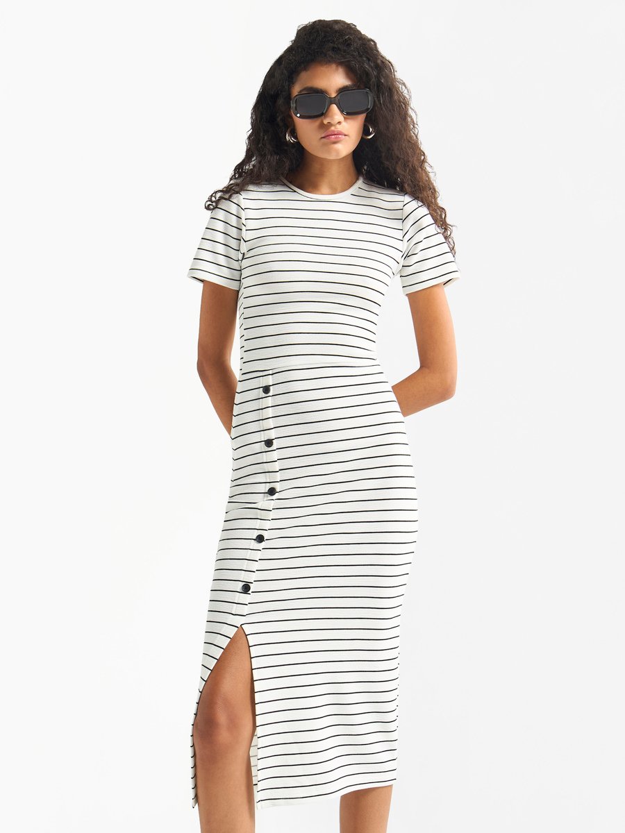 Striped Midi Dress with Round Neck and Slit Detail