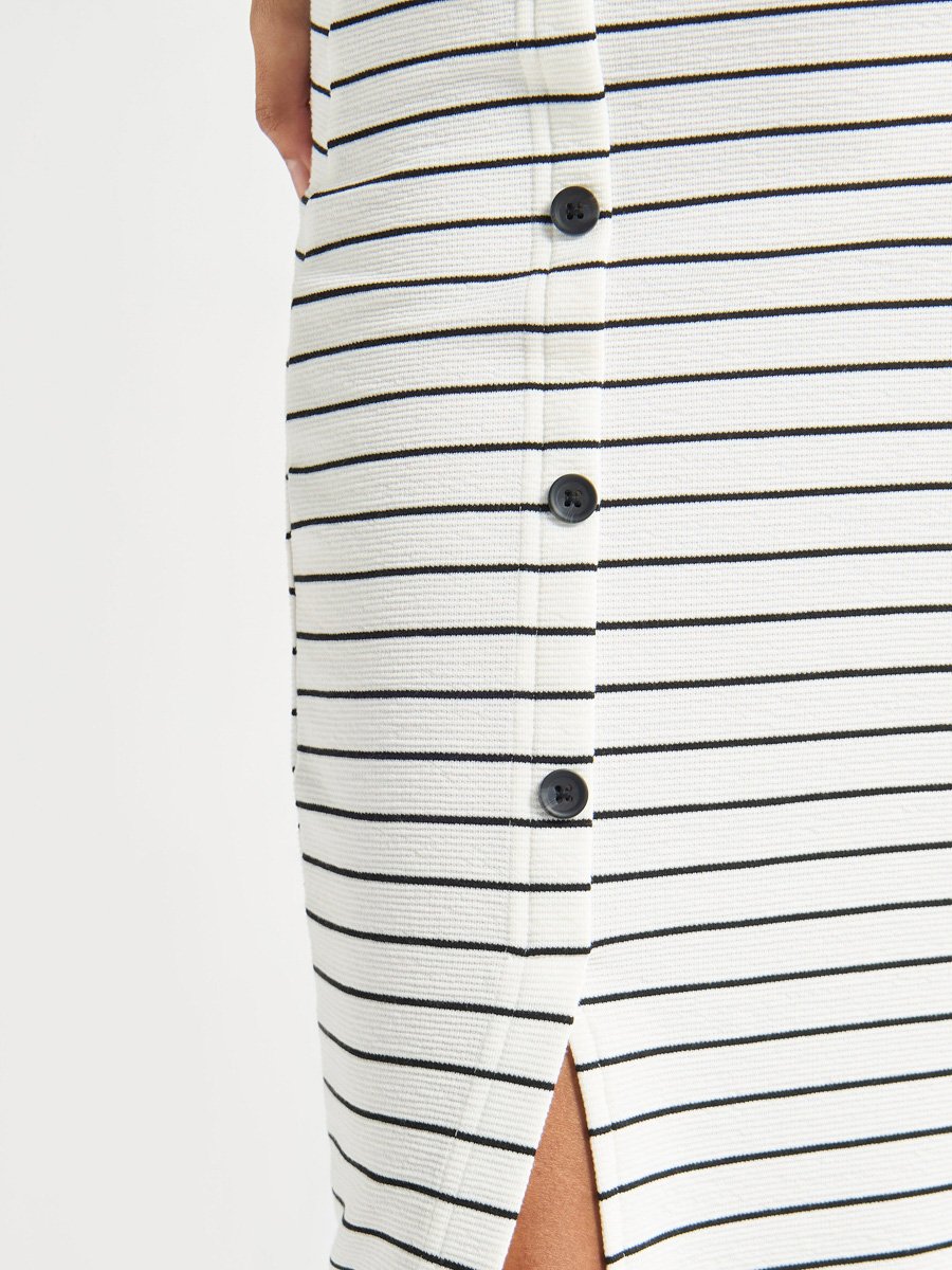 Striped Midi Dress with Round Neck and Slit Detail