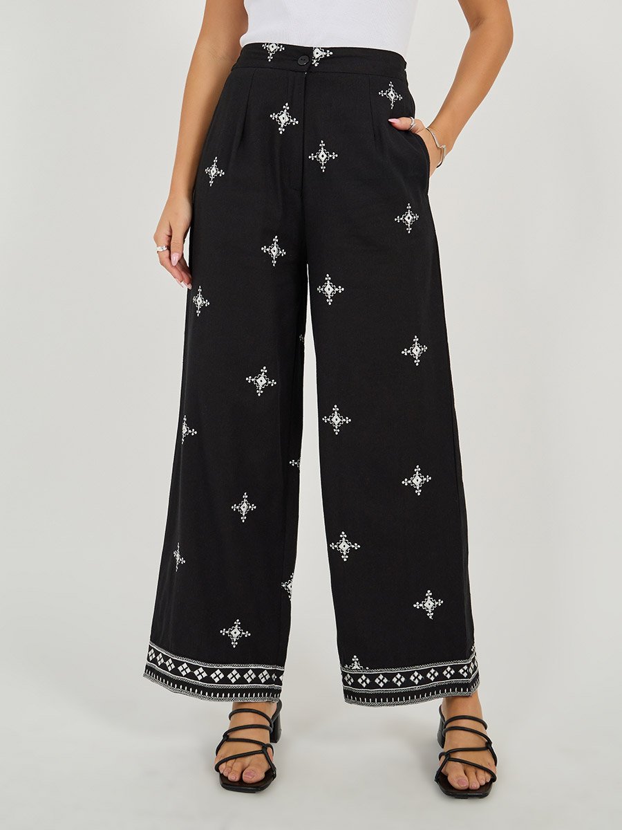 Embroidered Pattern Straight Fit Pants