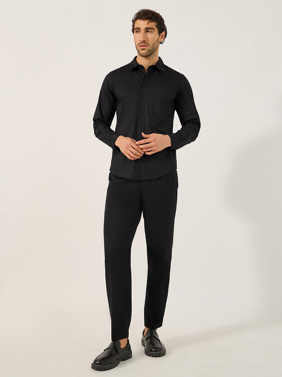 Slim Fit Chest Pocket Spread Collar Shirt
