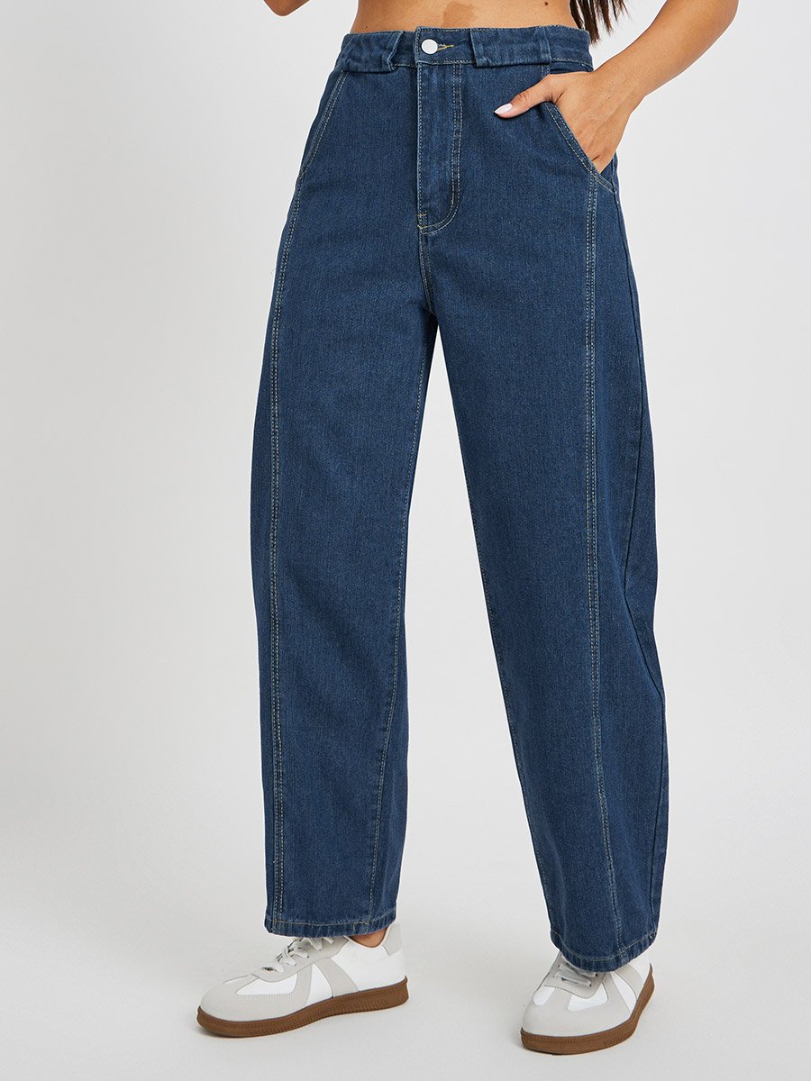 Mid Rise Cut and Sew Detail Barrel Fit Jeans with Wide Belt Loops