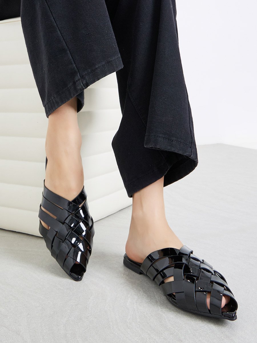 Pointed Toe Slip On Flat Mules