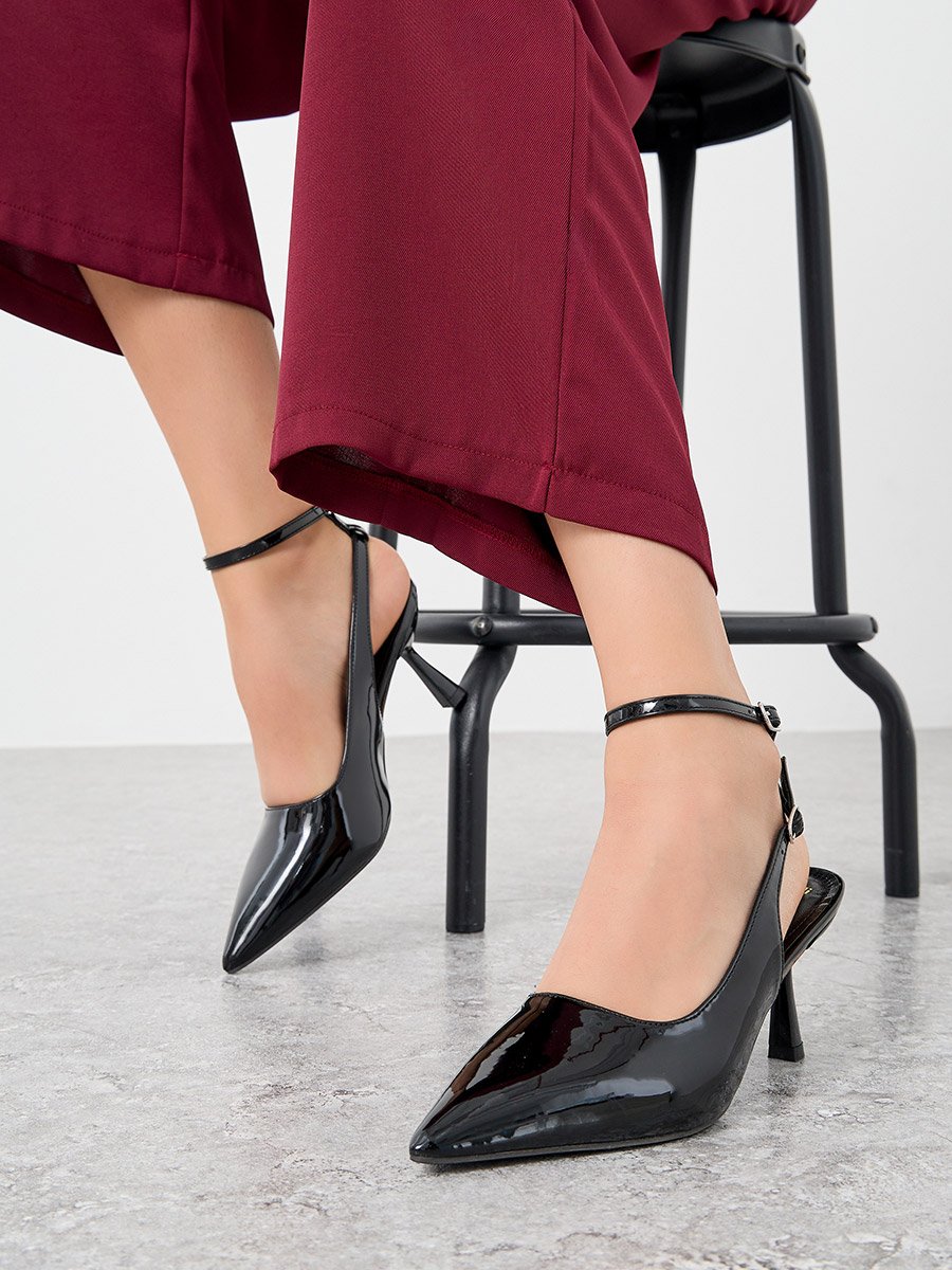 Plain Pointed Toe Ankle Strap Heel Shoes