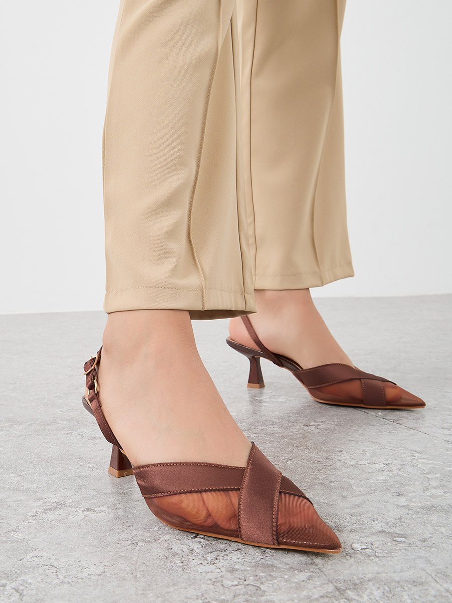 Criss Cross Pointed Toe Back Strap Pumps