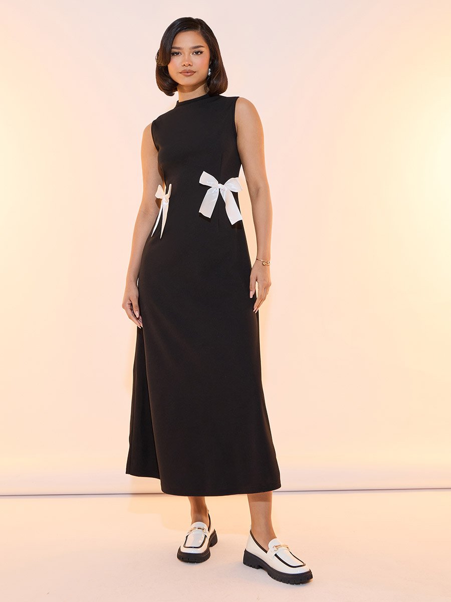 Bow Detail Sleeveless A-Line Midi Dress