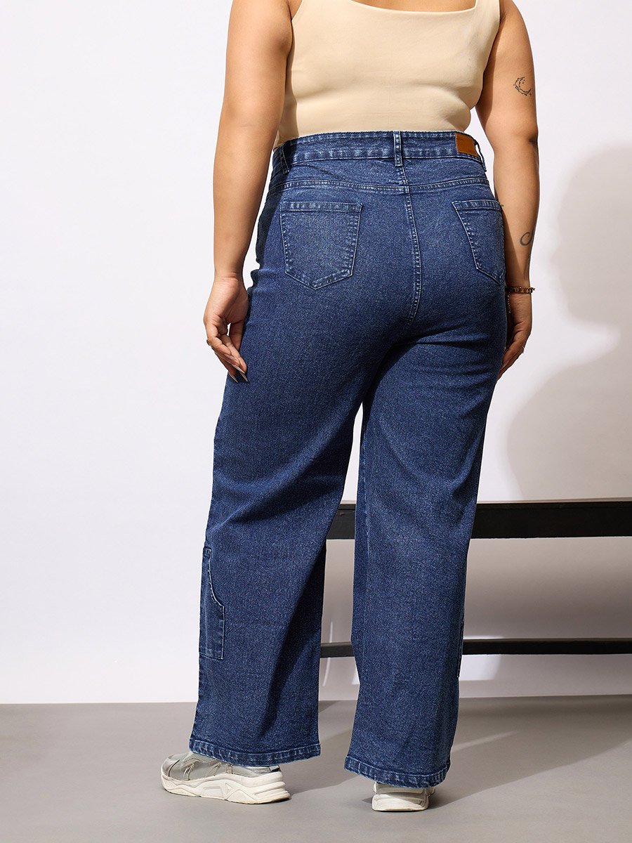 Plus Size Acid Wash Straight Fit Jeans with Pockets Details