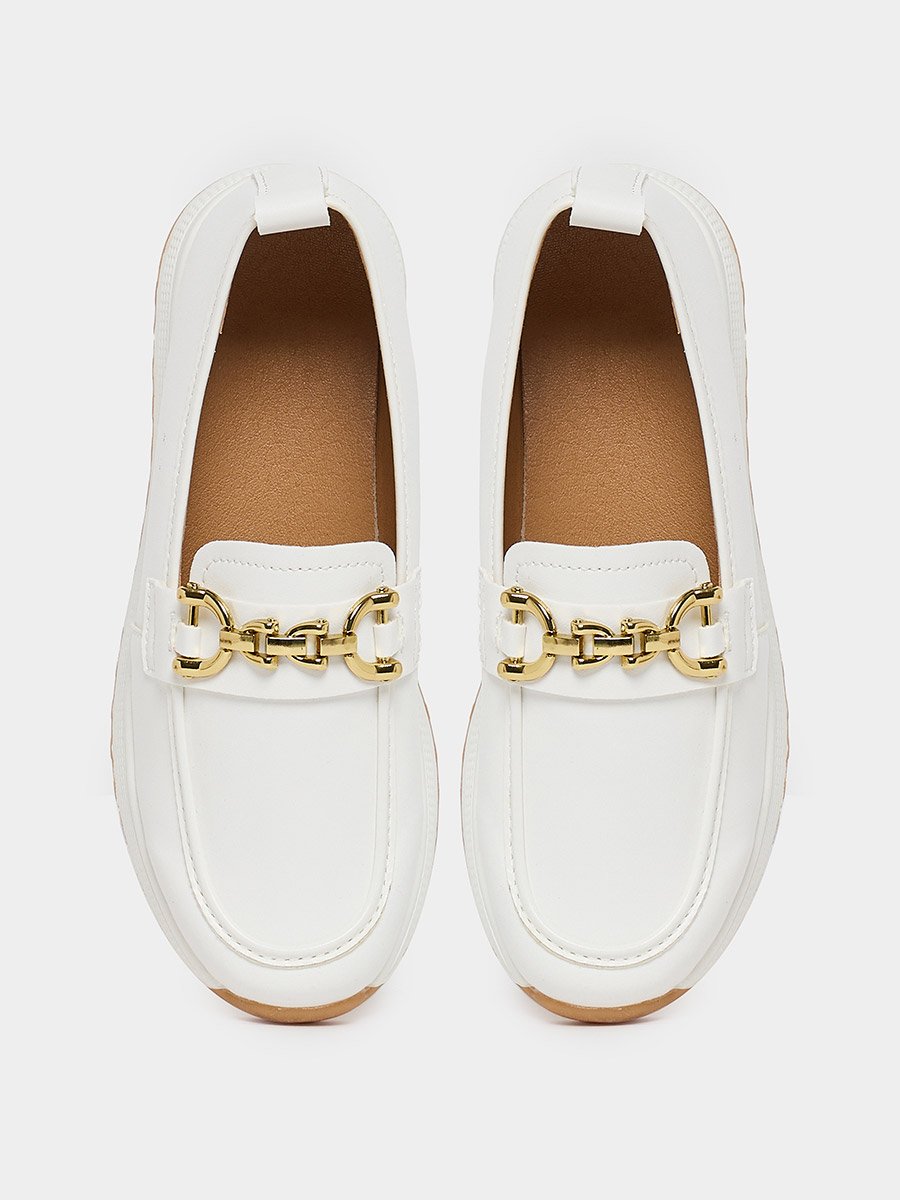 Buckle Accent Detail Casual Shoes