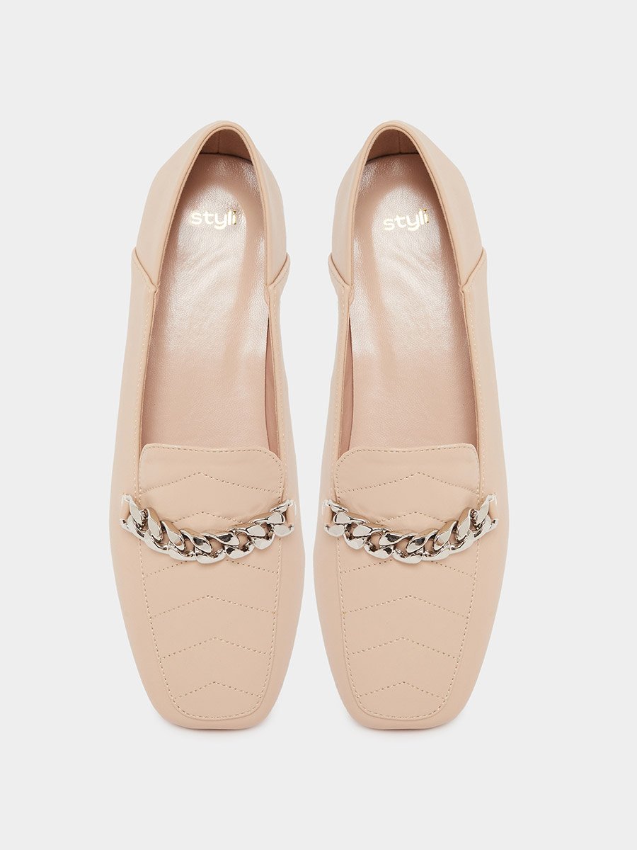 Quilted Chain Trim Casual Shoes