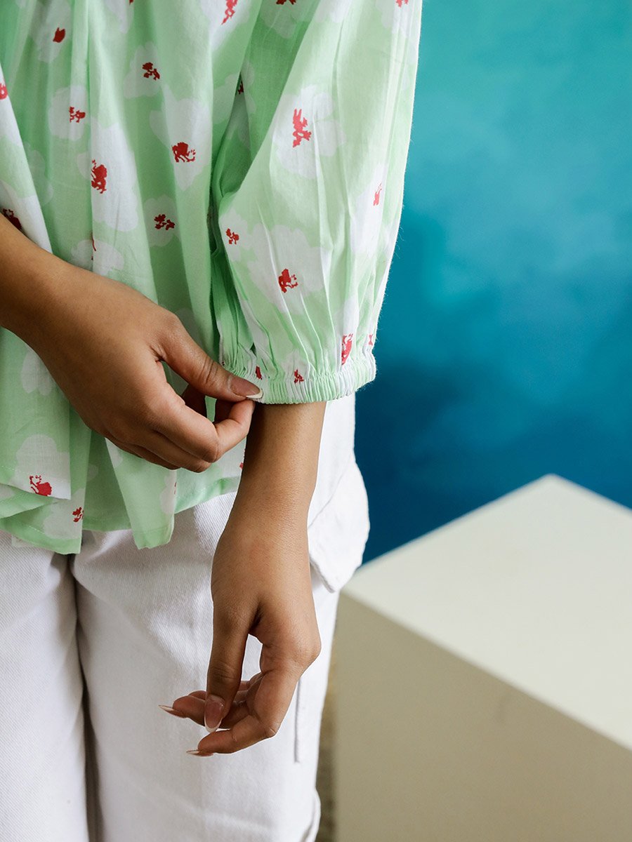All-Over Floral Print Balloon Sleeve Cotton Top