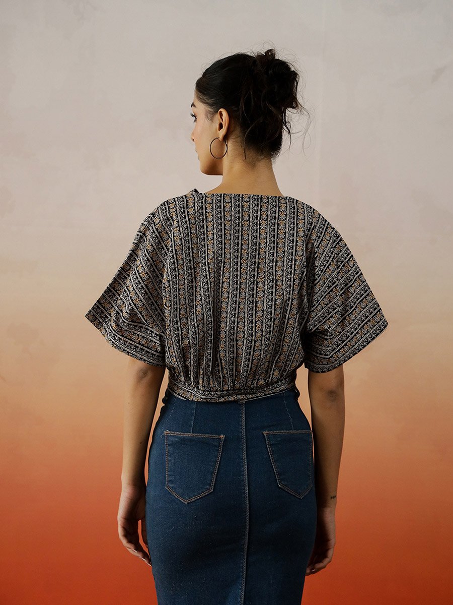All-Over Floral Print Extended Sleeves Cotton Top