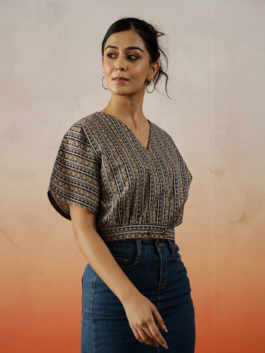 All-Over Floral Print Extended Sleeves Cotton Top