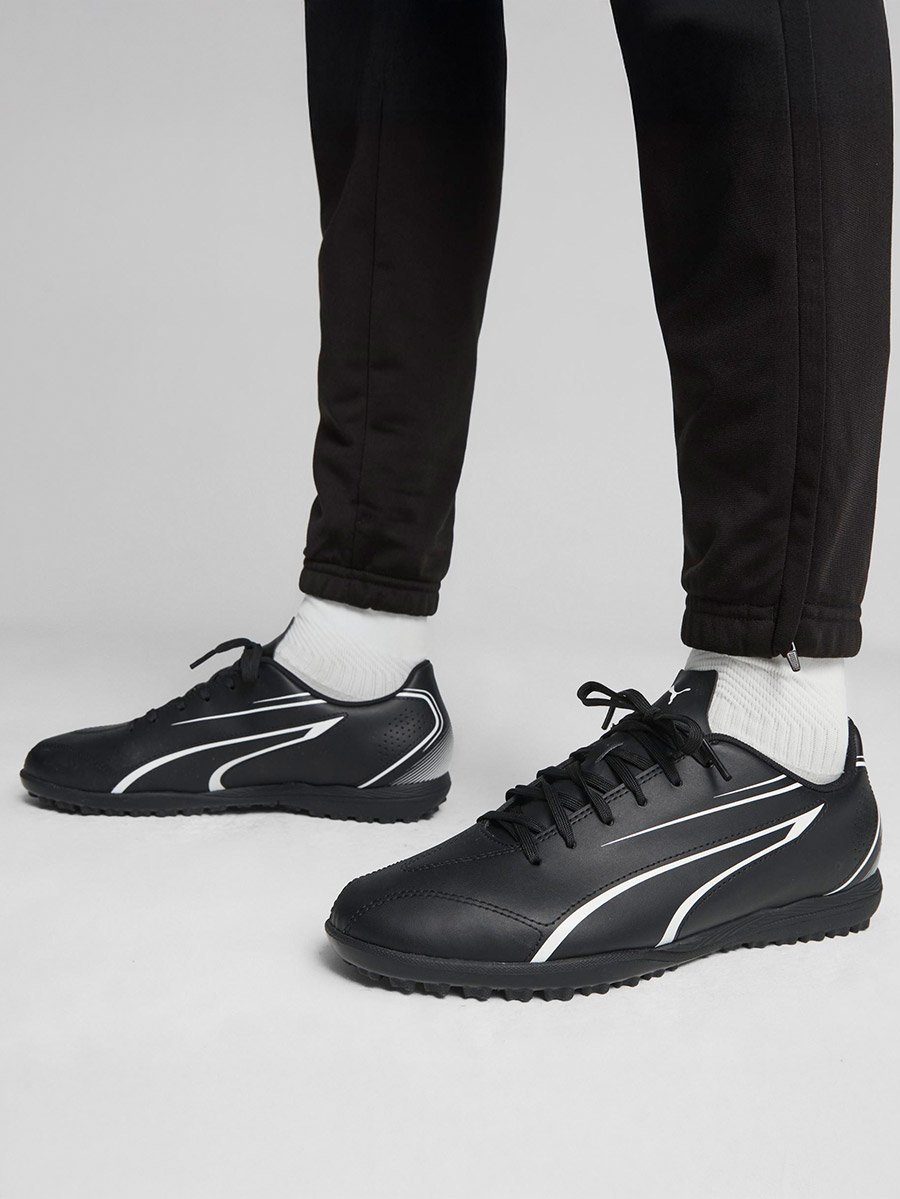 Vitoria TT Football Cleats Shoes