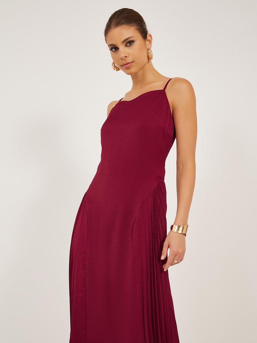 Plain Pleated Strappy A-Line Midi Dress For Women at Saudi | Styli