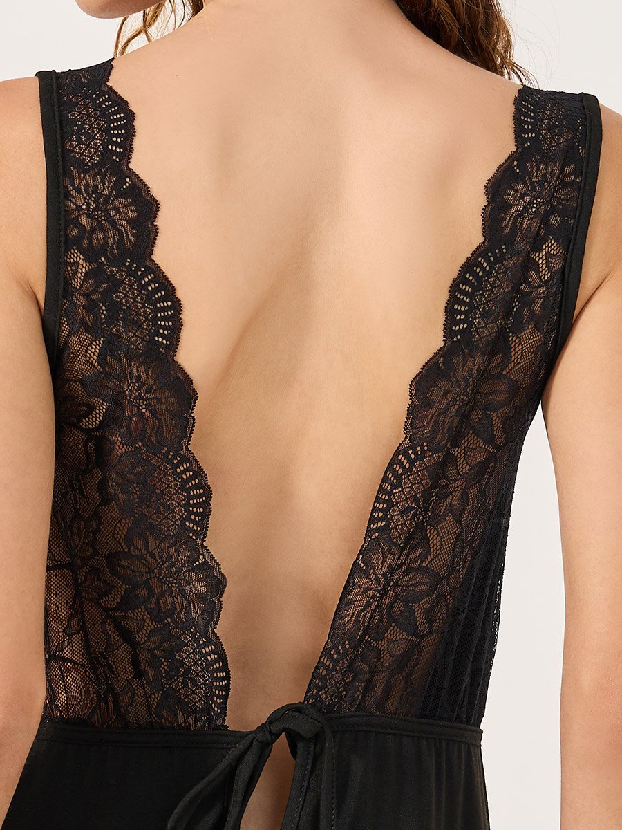 knee length backless dress A-Line Summer Dress Buying Guide: Backless Styles & Fabrics