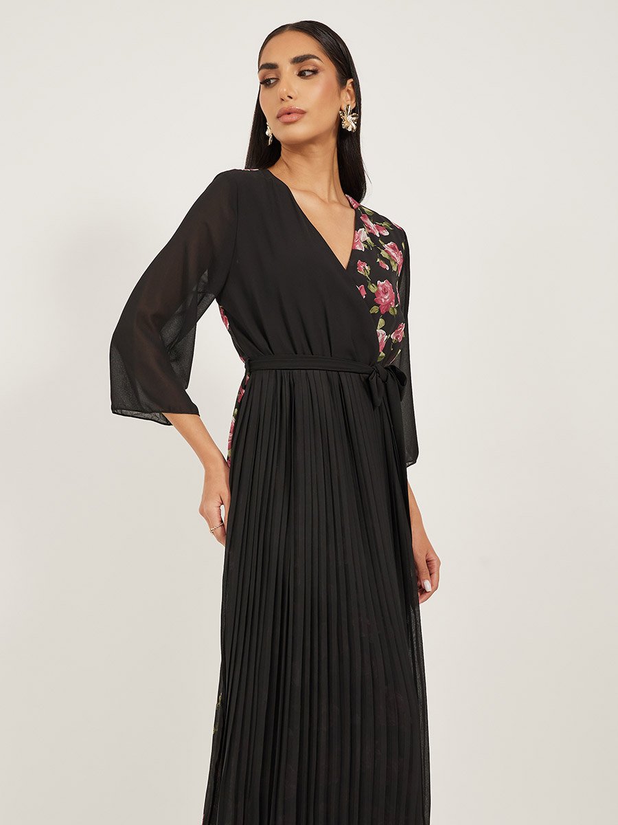 Floral Print 3/4th Sleeves Pleated A-Line Maxi Dress