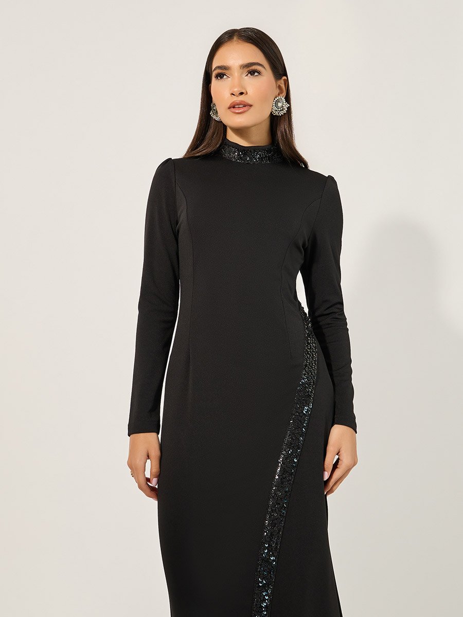 Embellished Hight Neck A-Line Maxi Dress with Front Slit