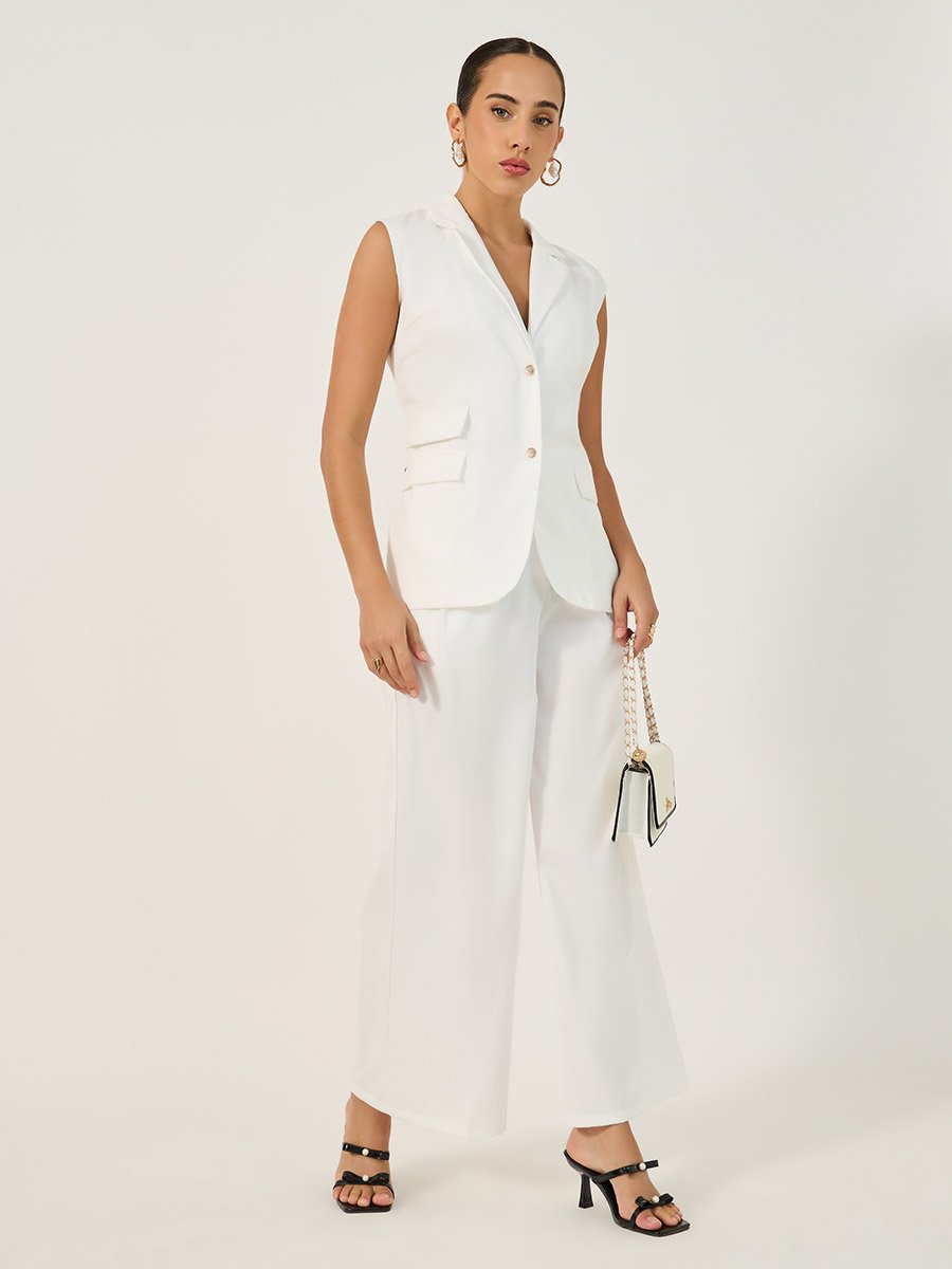 Solid Boxy Fit Sleeveless Blazer with Pockets