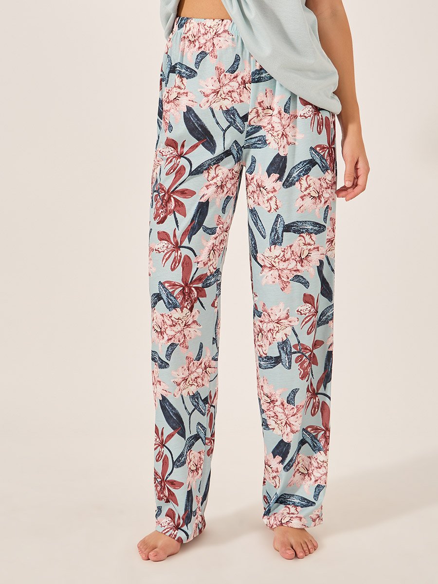 V-Neck T-Shirt and Floral Pyjama Set