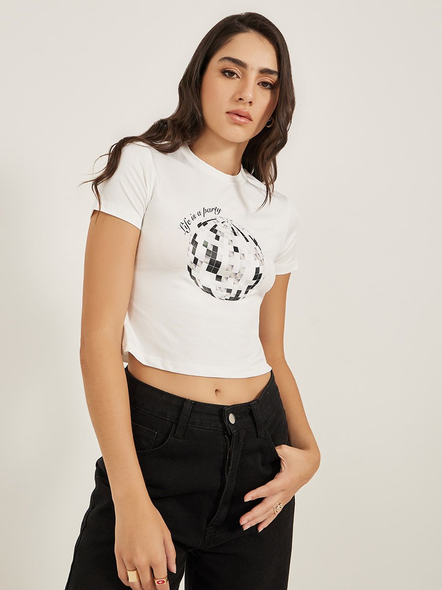 Graphic Print Round Neck Fitted Crop T-Shirt