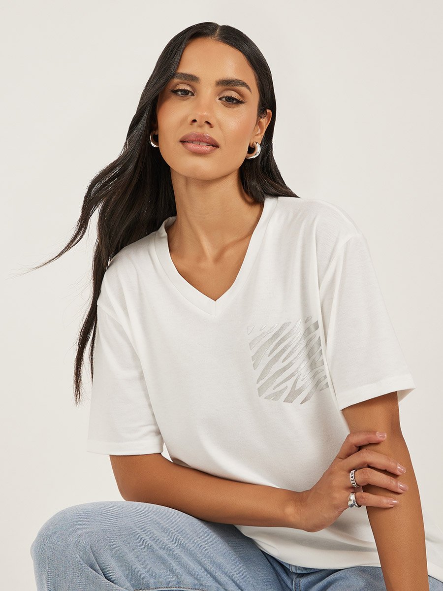 Women White Oversized Zebra Foil Print Mock Pocket T-Shirt