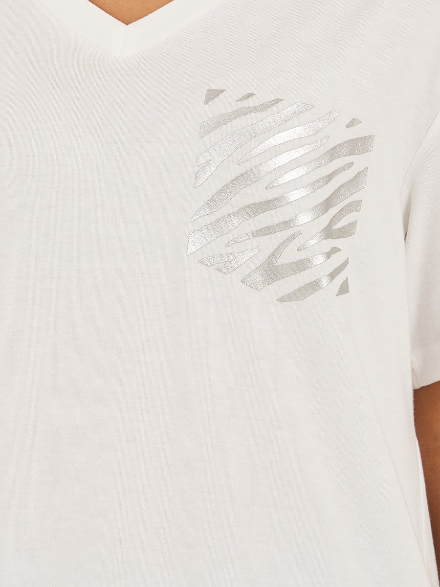 Women White Oversized Zebra Foil Print Mock Pocket T-Shirt