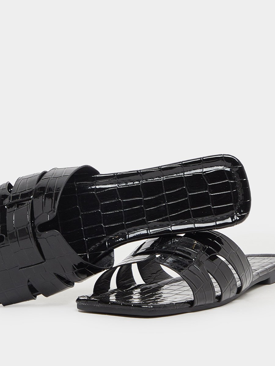 Strappy Slip on Flat Sandals