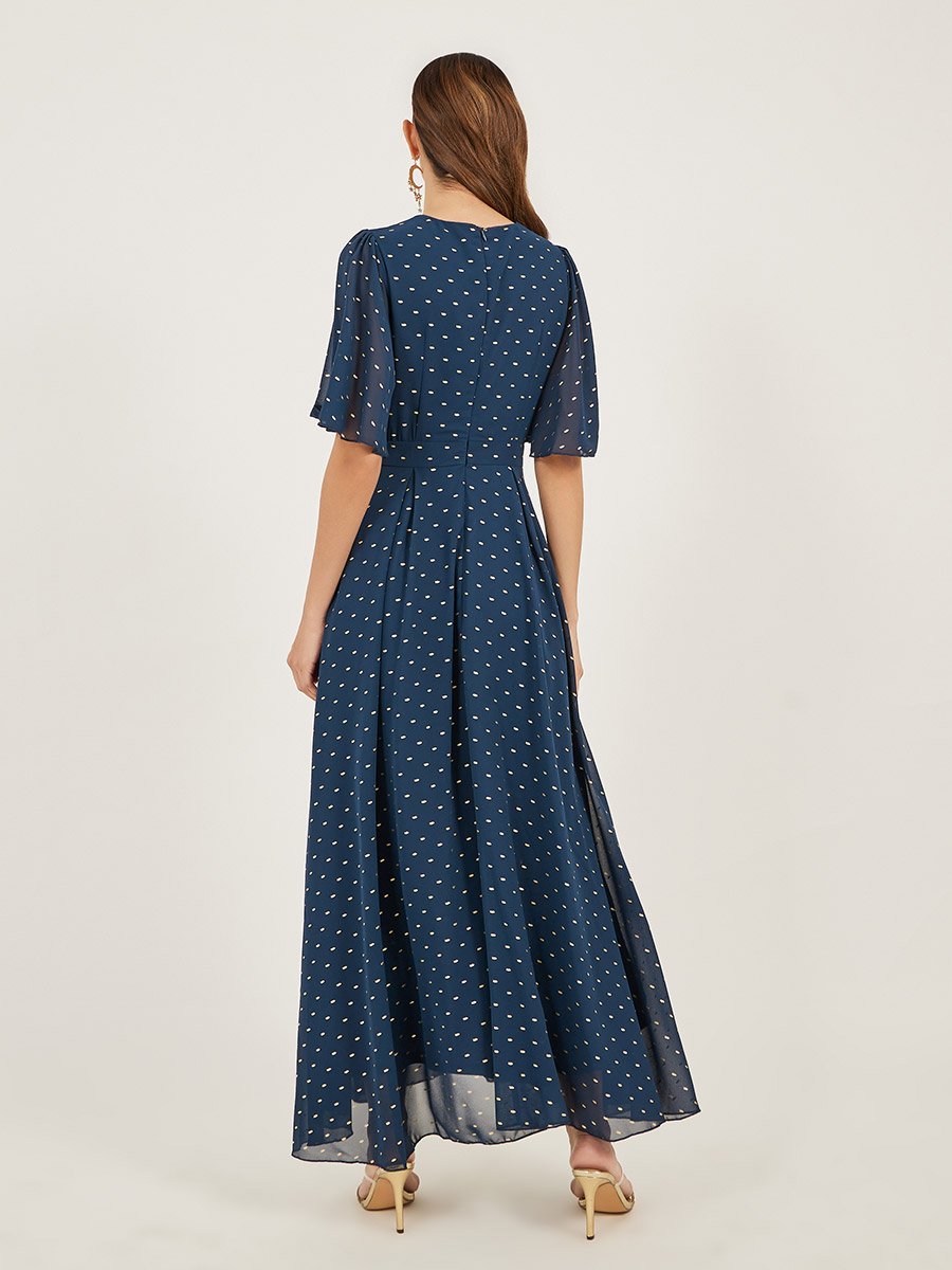 Self Design Flared Sleeves A-Line Maxi Dress For Women at Bahrain | Styli Self Design Flared Sleeves A-Line Maxi Dress For Women at Bahrain | Styli