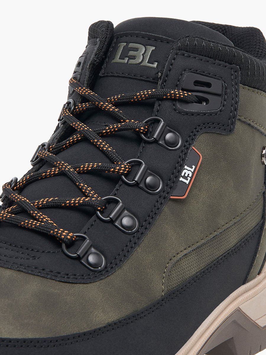 Panelled Lace-Up Chukka Boots