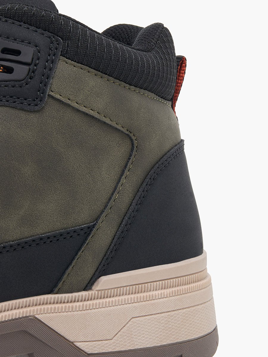 Panelled Lace-Up Chukka Boots