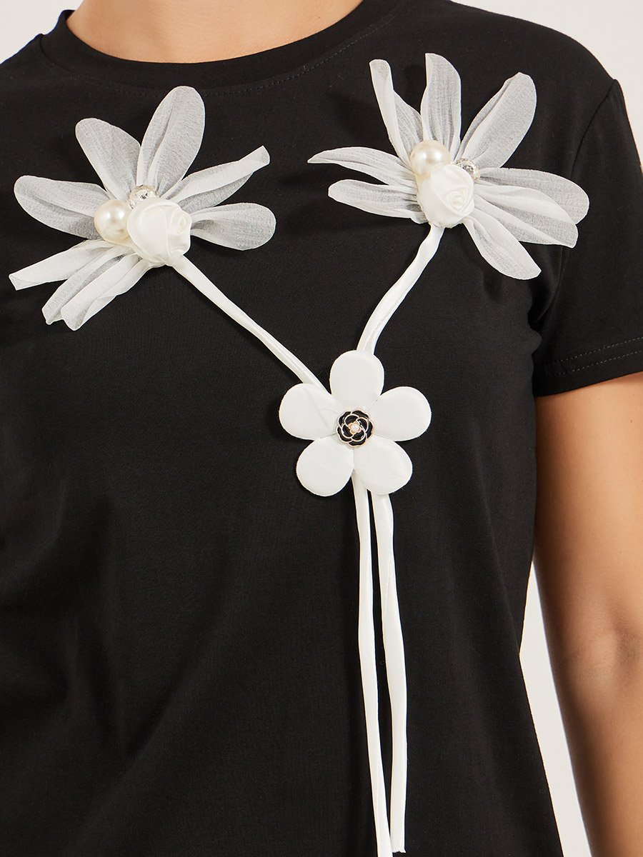 Floral Applique Detail Regular Fit T-Shirt
