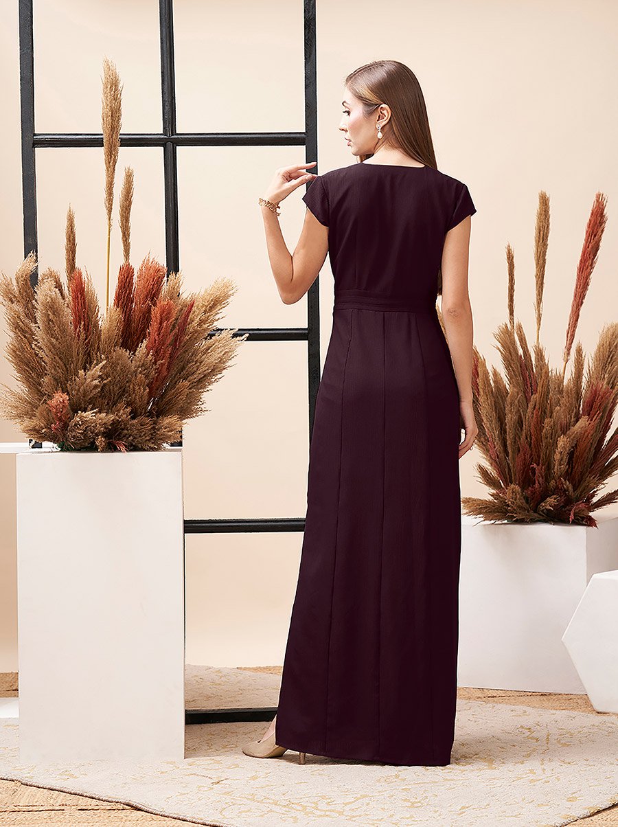 Textured V-Neck Maxi Dress with Centre Belt Detail