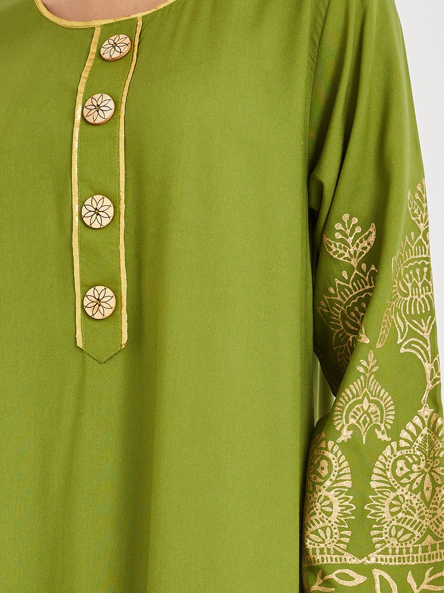 Foil Block Print Round Neck Jalabiya with Button Detail