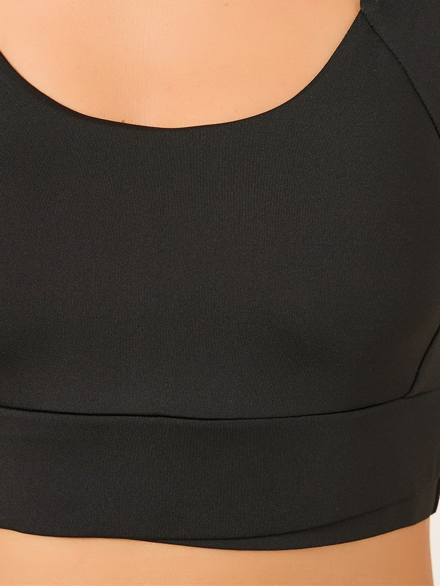 Broad Underband Hook and Eye Detail Sports Bra