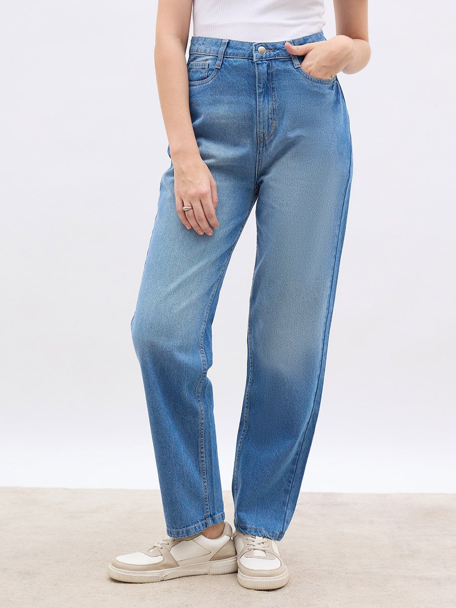 High Rise Faded Straight Fit Jeans