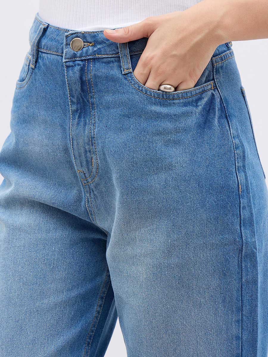 High Rise Faded Straight Fit Jeans