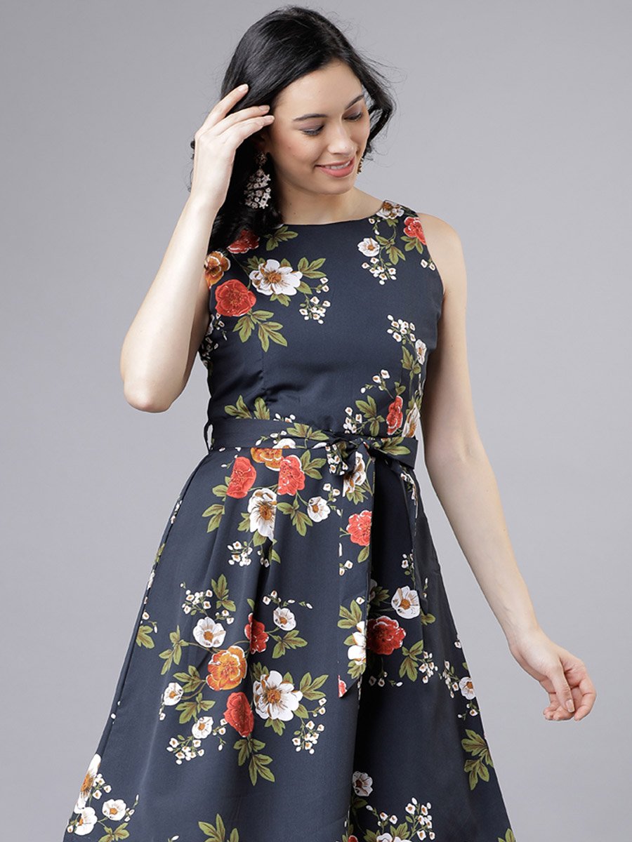 Floral Print Fit and Flare Knee Length Dress with Tie-Belt For Women at UAE  | Styli