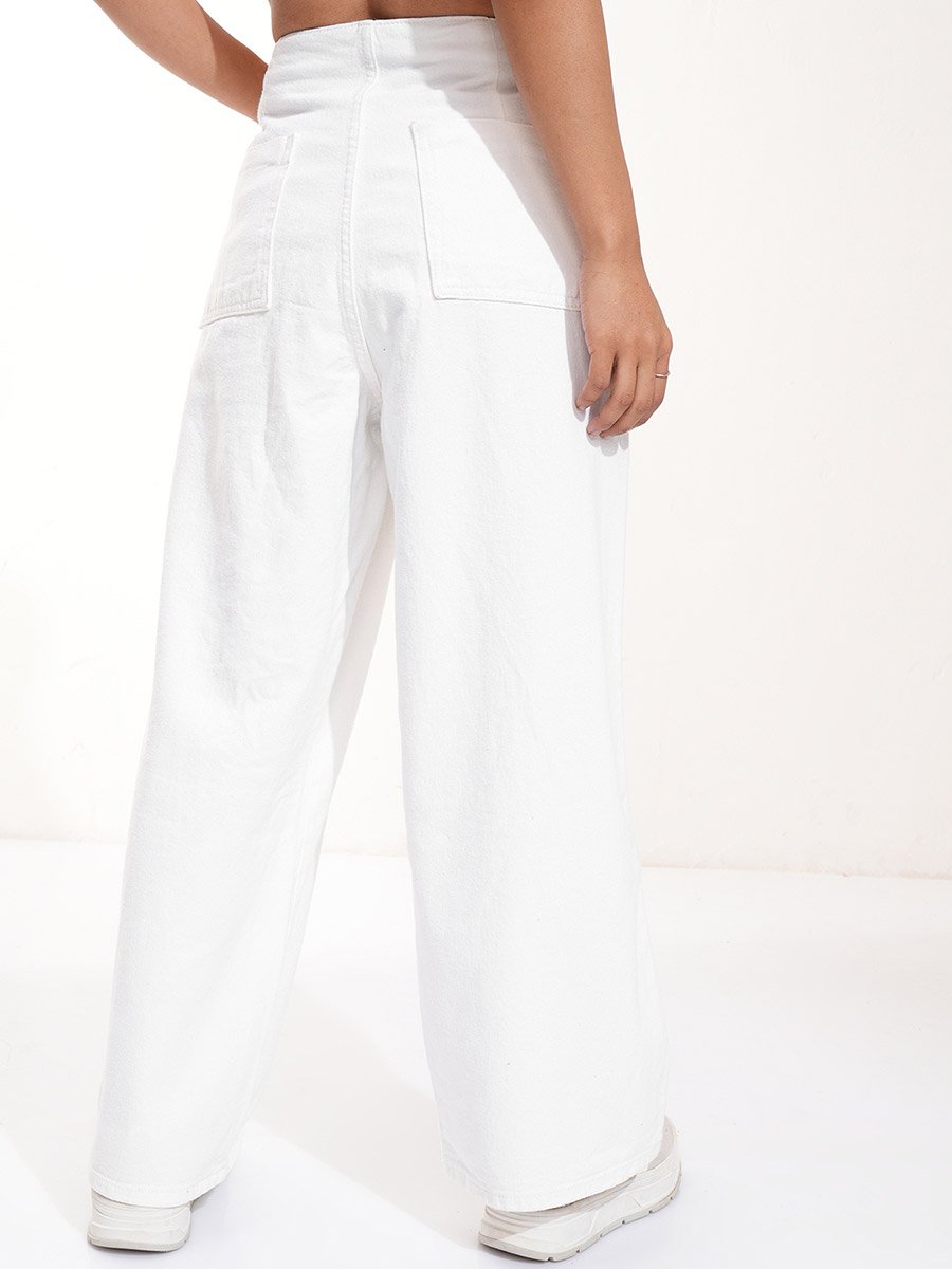Mid Rise Straight Fit Jeans with Buttons Detail