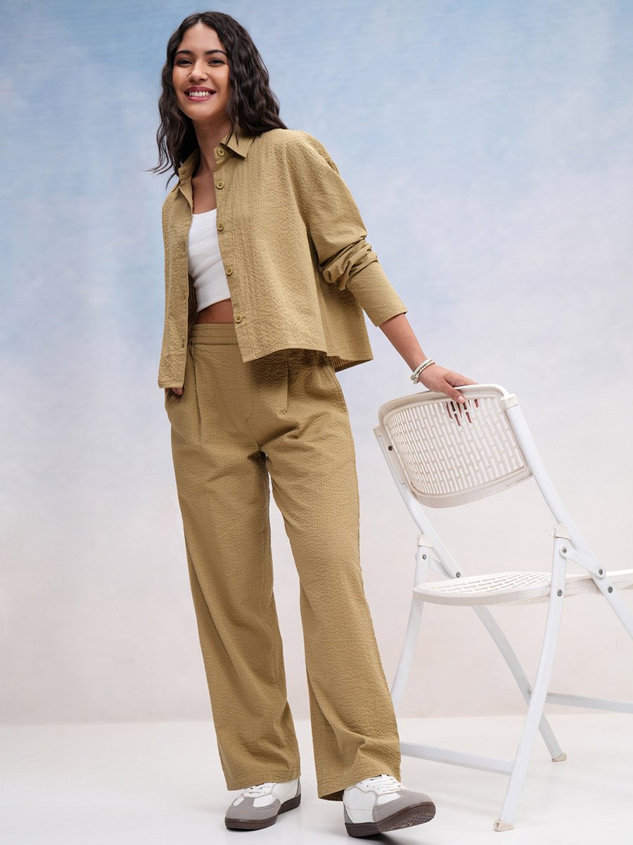 Textured Spread Collar Cotton Regular Fit Shirt